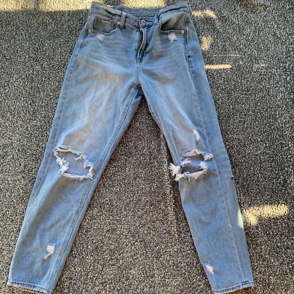 American Eagle mom jeans